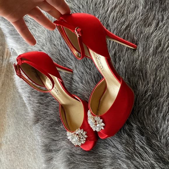 👠 - Picture 9 of 9